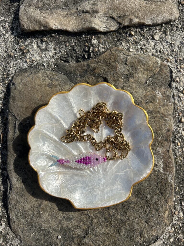 Collier poisson violet