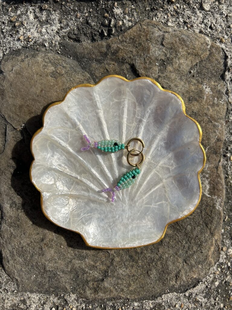 Boucles d'oreilles poisson verdeau et violet